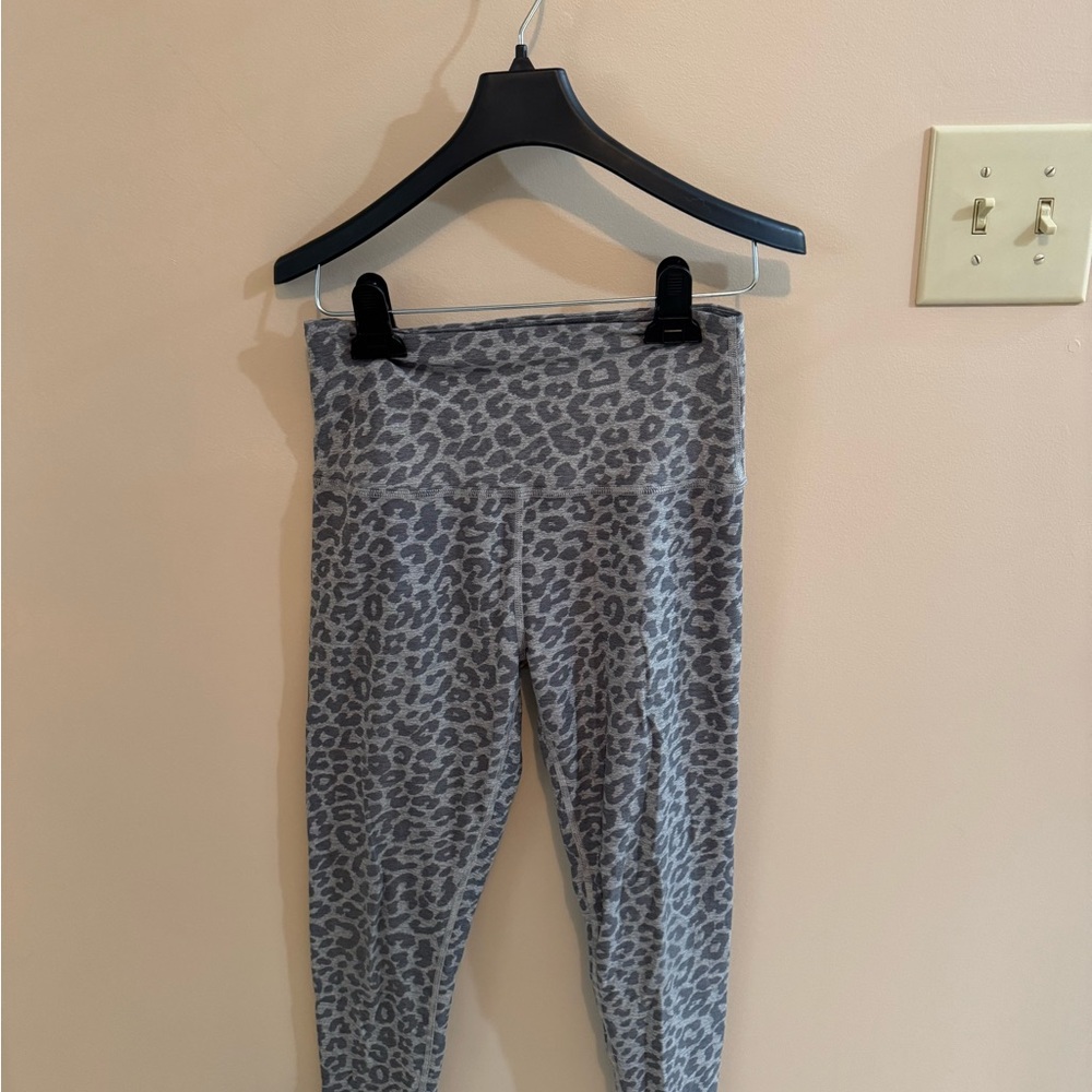 Gray Leopard Print Women’s Leggins